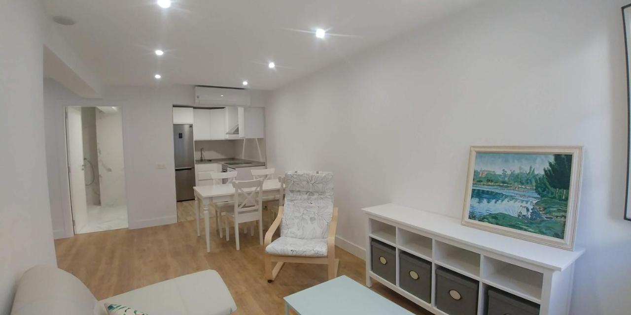 Moderno Apartamento En Zona Antigua Appartement Comarca de Comarca de Pontevedra Buitenkant foto